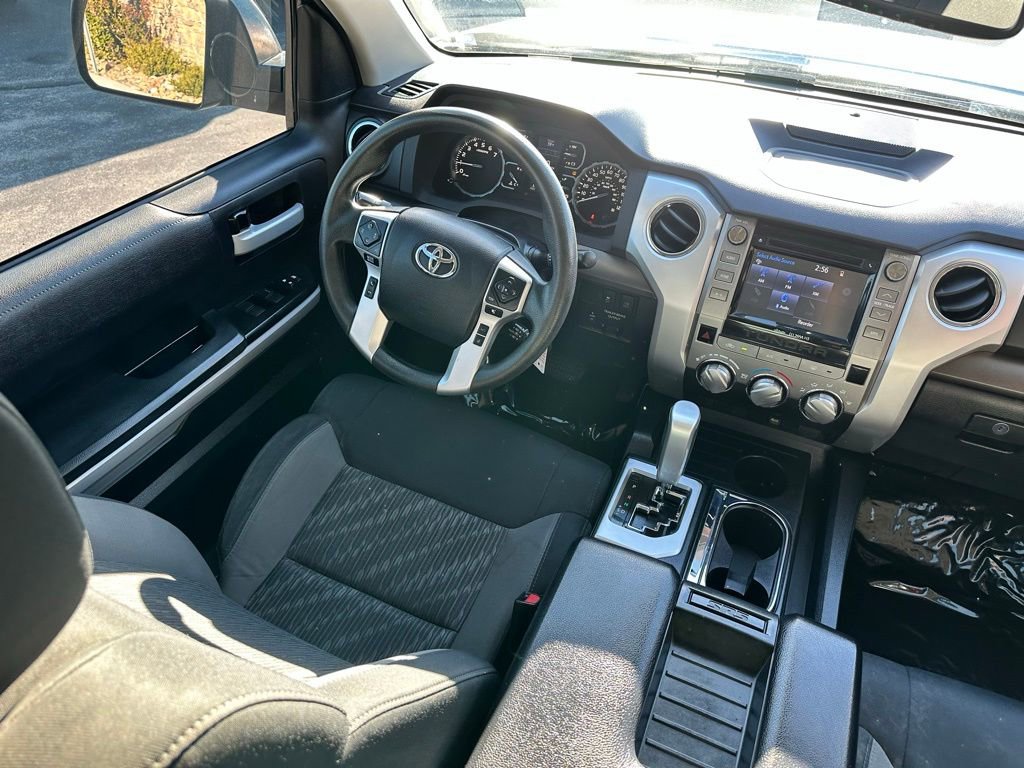 Used 2018 Toyota Tundra SR5 w/ SR5 Upgrade Package image 28