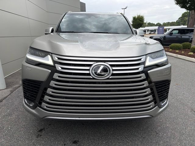 Used 2025 Lexus LX 700h Luxury AWD/4WD image 7