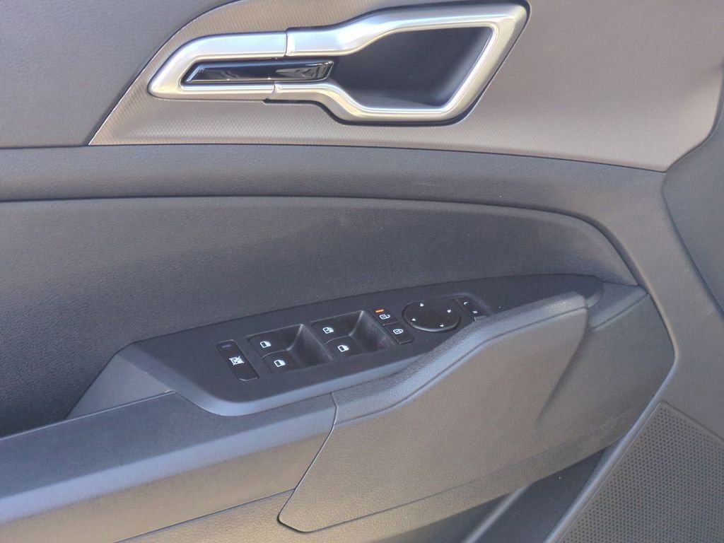 New 2026 Kia Sportage LX FWD image 23