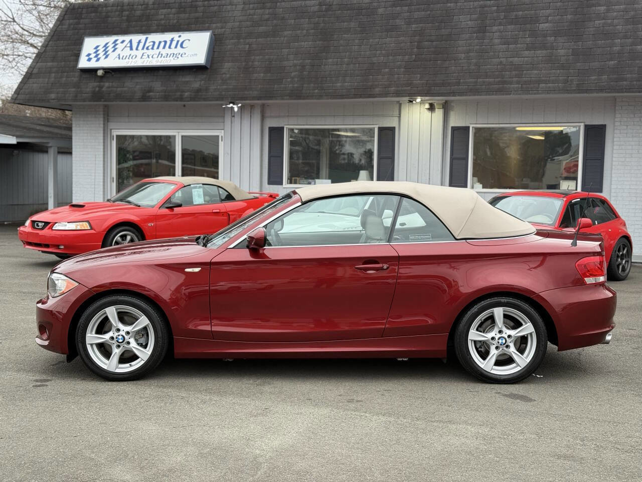 Used 2012 BMW 128i Convertible image 5