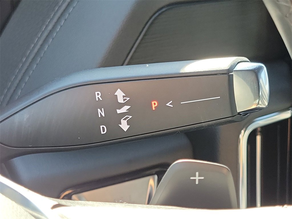 Used 2025 GMC Yukon XL Denali w/ Sun & Power Step Package image 16