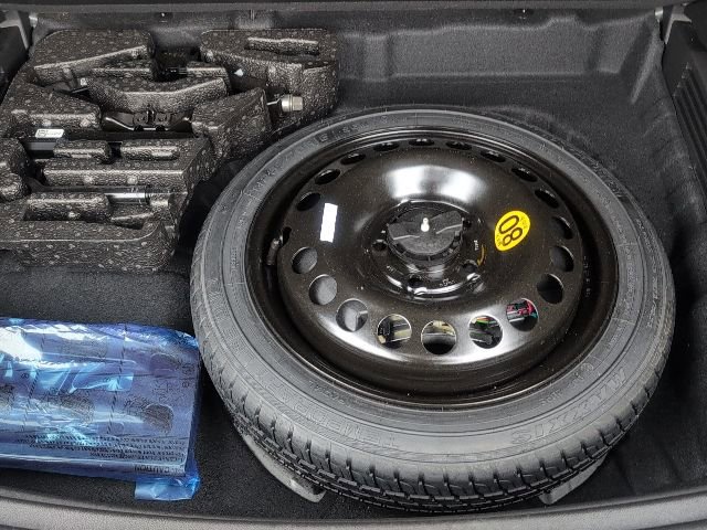 Used 2023 Chevrolet TrailBlazer LT AWD/4WD image 36