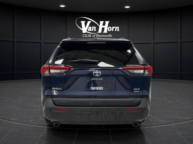 Used 2021 Toyota RAV4 XLE Premium AWD/4WD image 6