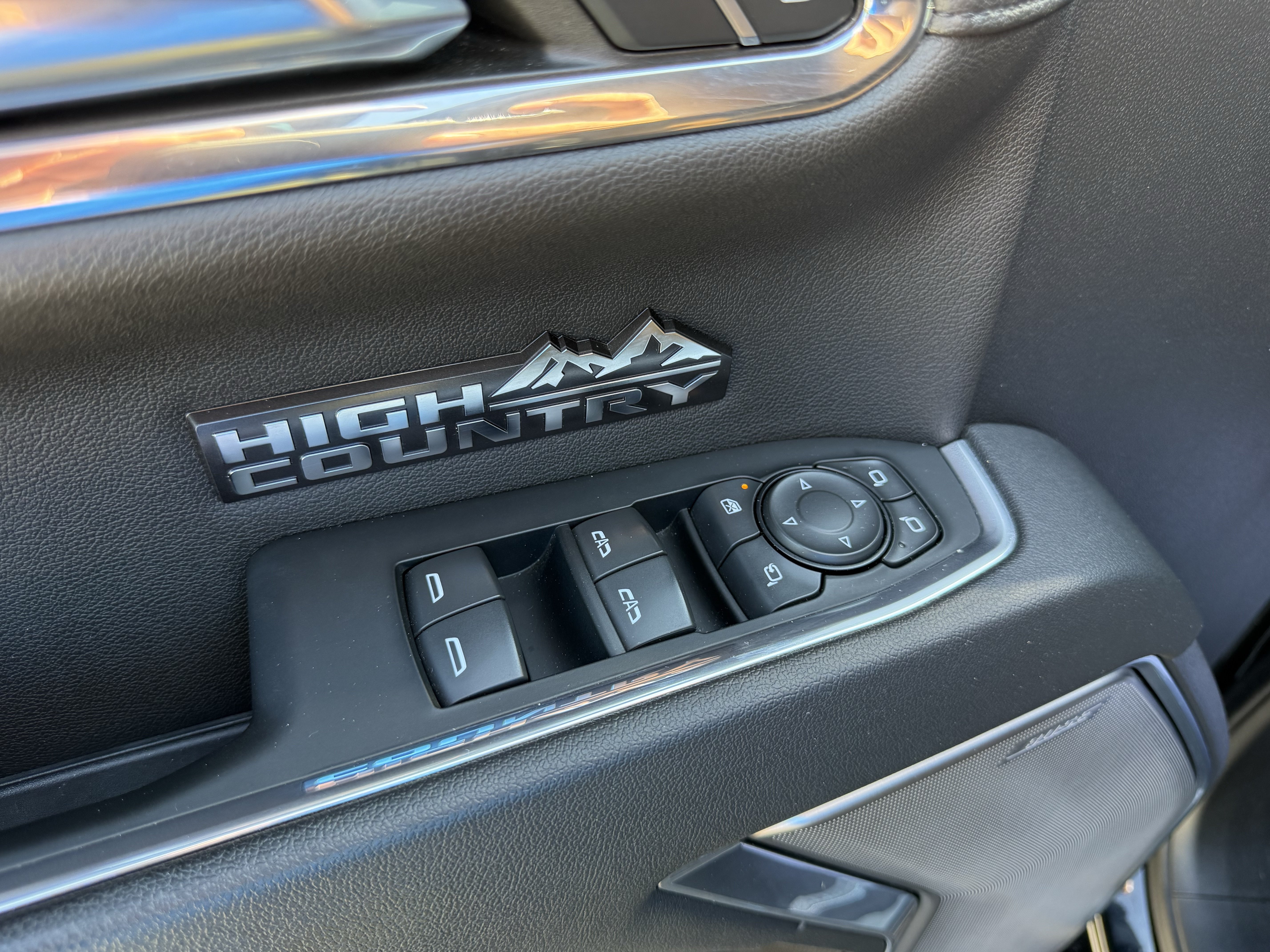Used 2023 Chevrolet Silverado 1500 High Country AWD/4WD image 8