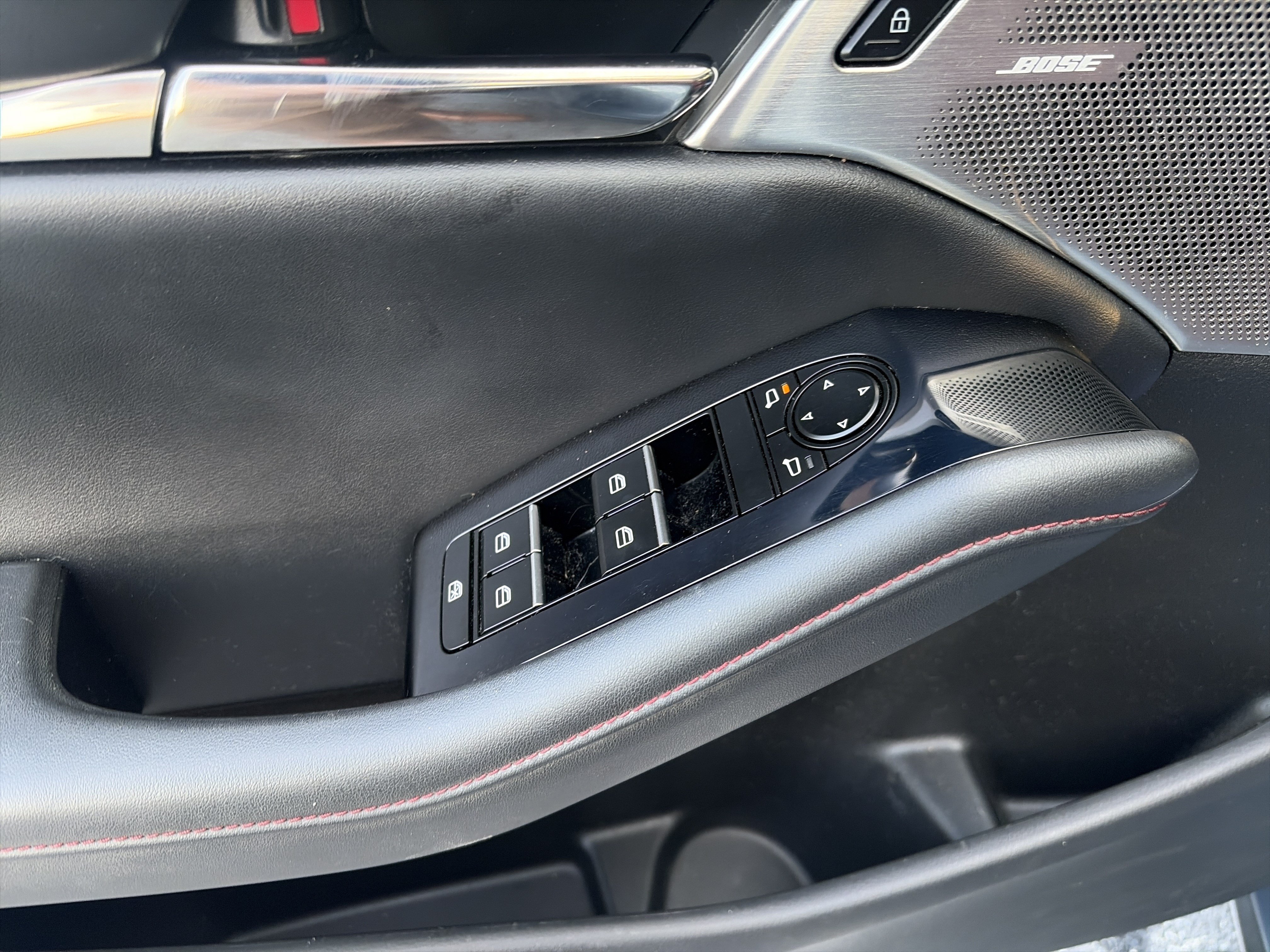 Used 2022 MAZDA MAZDA3 s FWD image 14