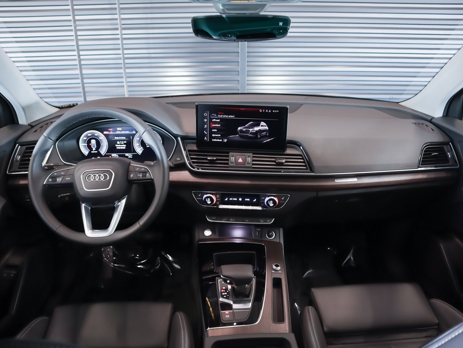 Certified 2025 Audi Q5 e Premium AWD/4WD image 4
