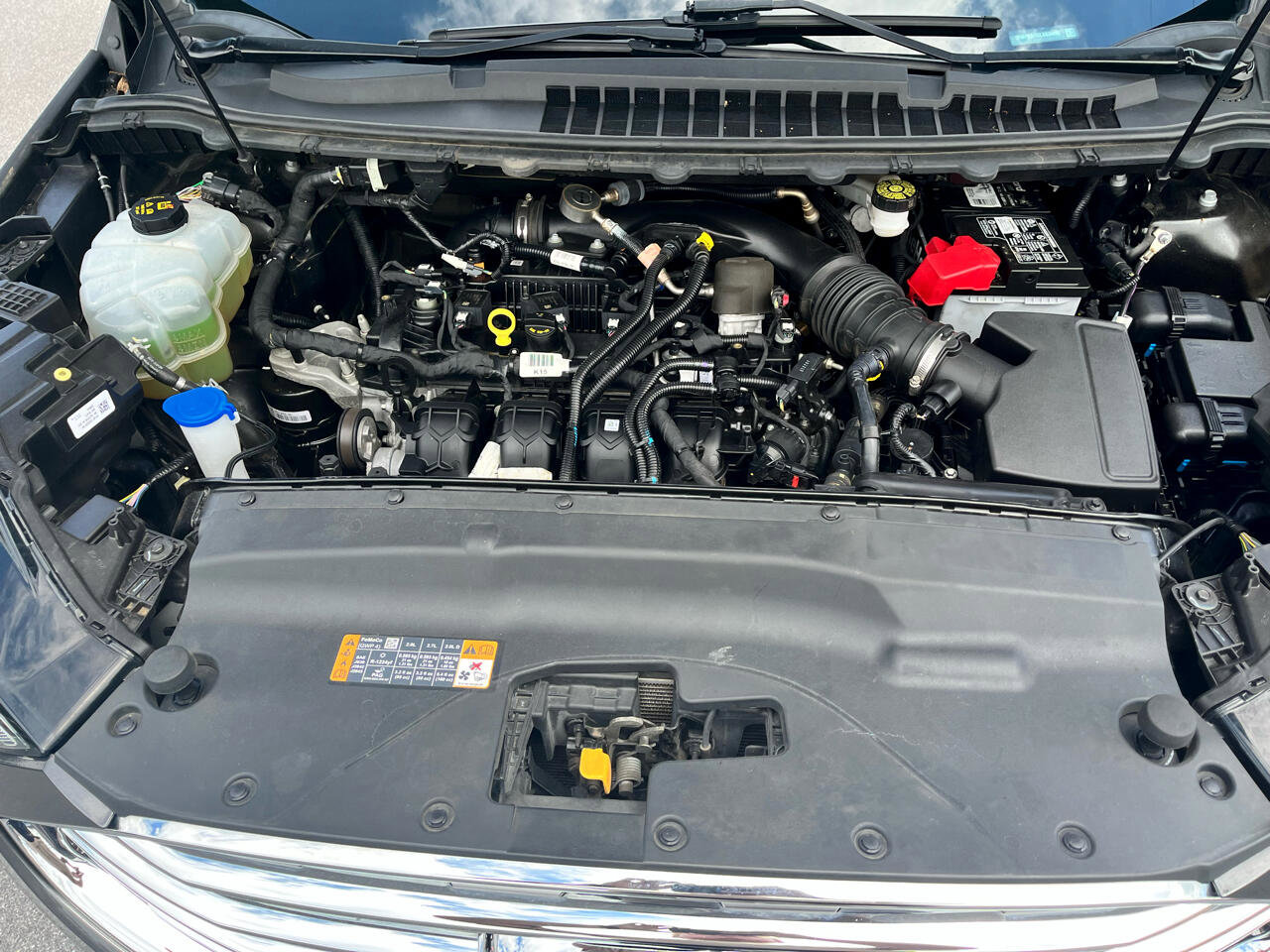Used 2020 Ford Edge Titanium image 21
