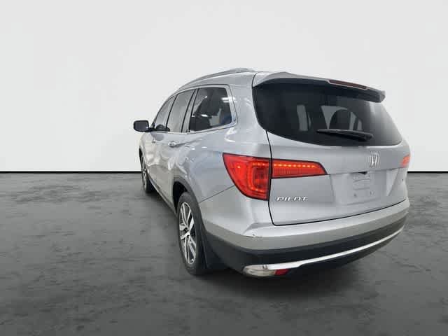 Used 2018 Honda Pilot Touring image 2