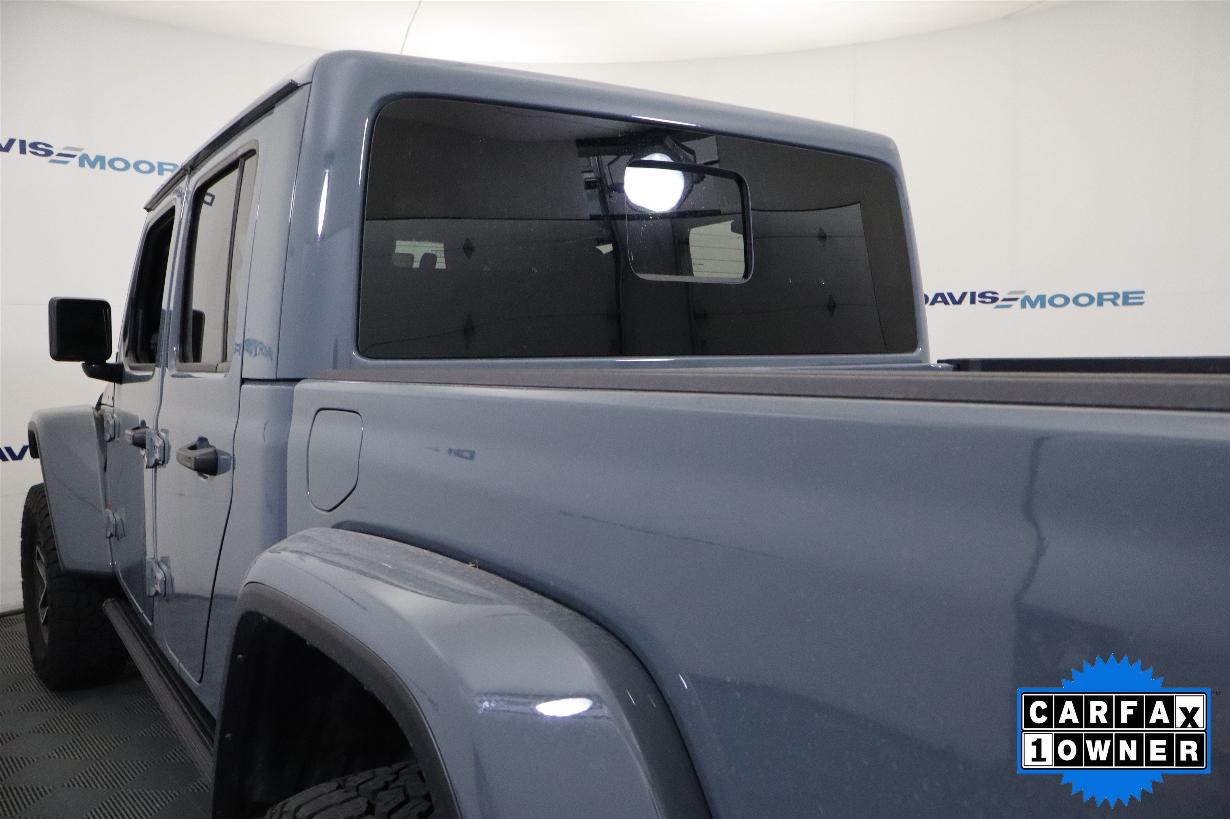 Used 2025 Jeep Gladiator Mojave w/ Safety Group AWD/4WD image 11