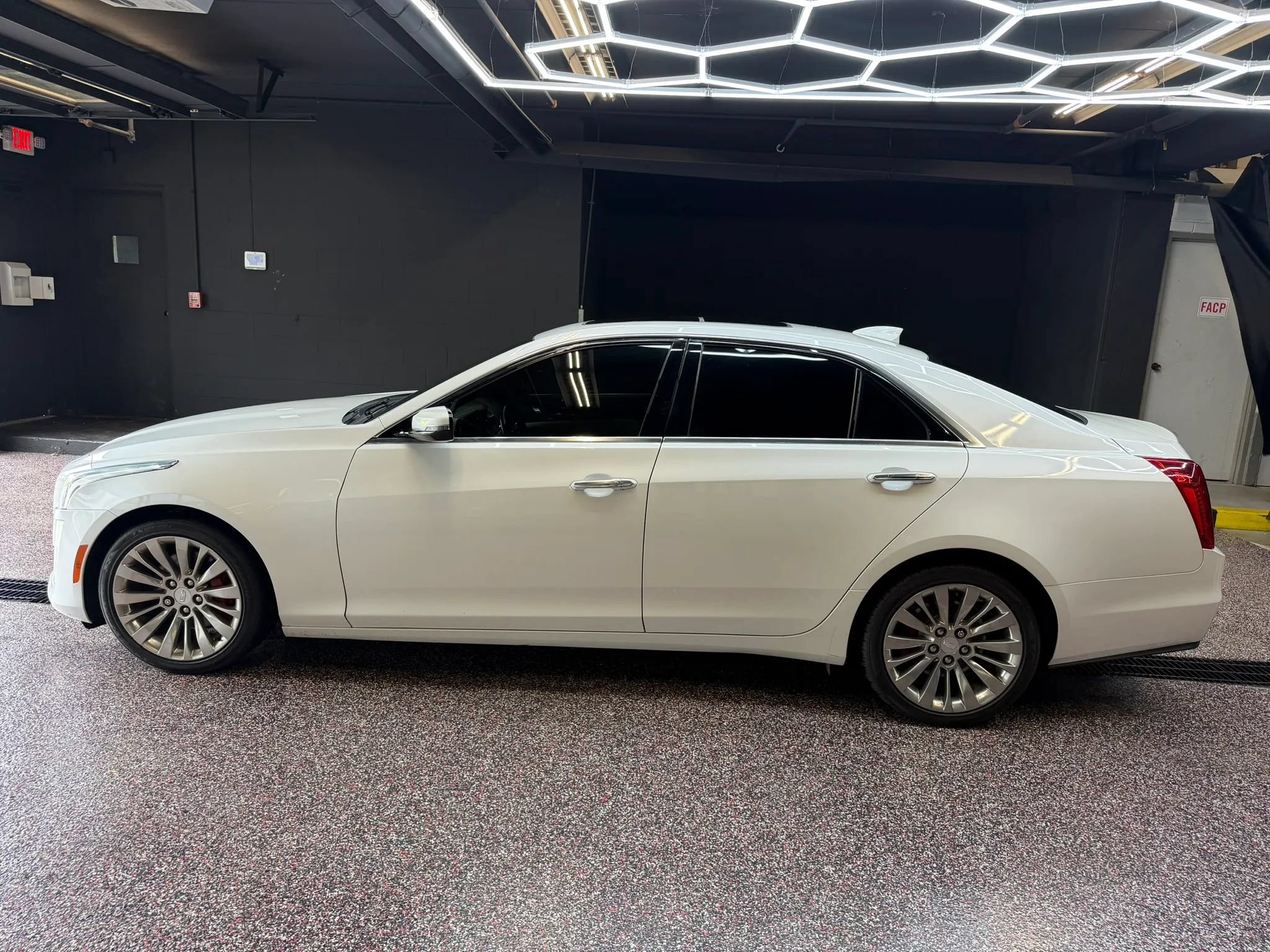 Used 2019 Cadillac CTS Luxury AWD/4WD image 4