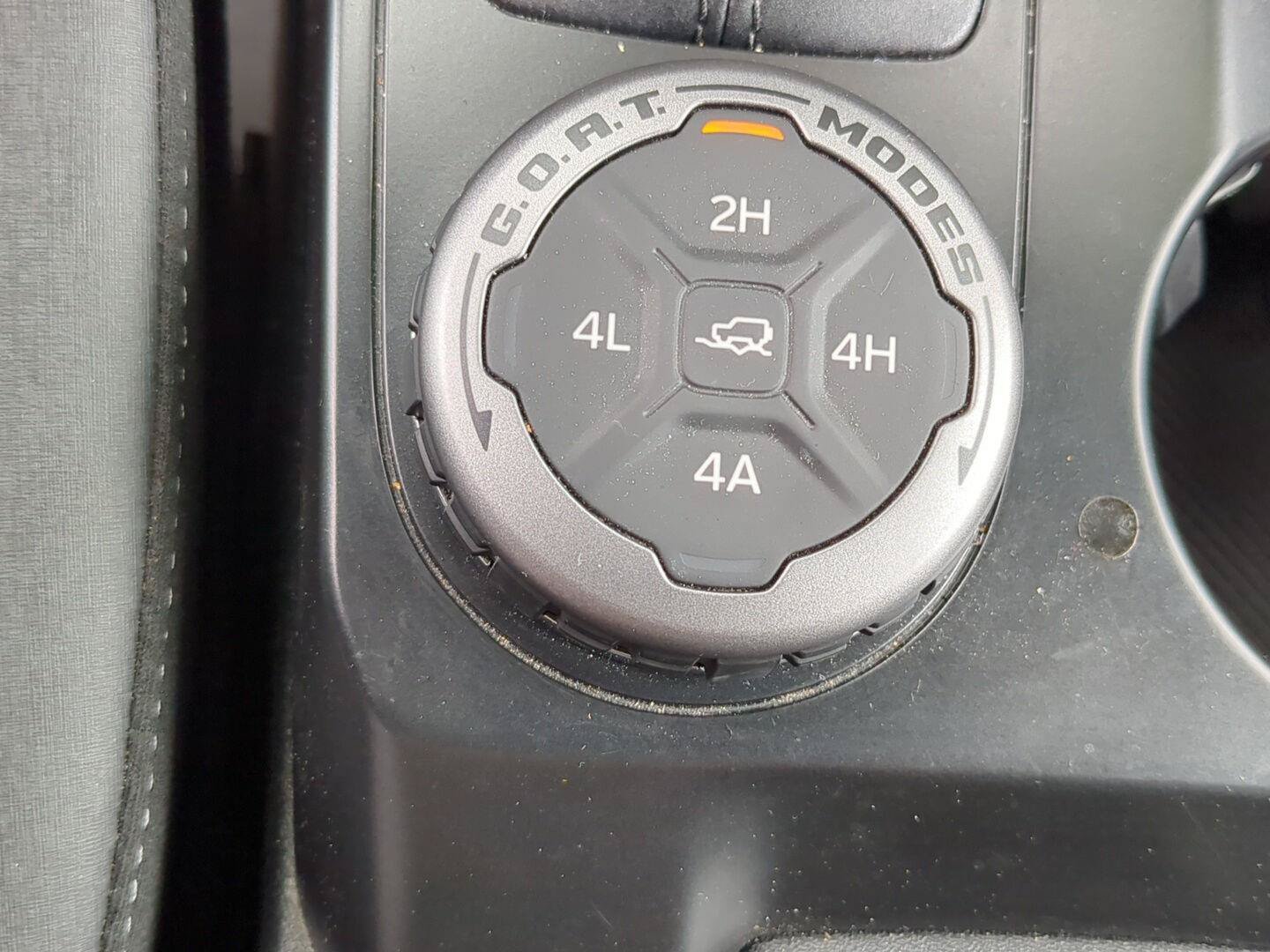Used 2025 Ford Bronco Badlands AWD/4WD image 14