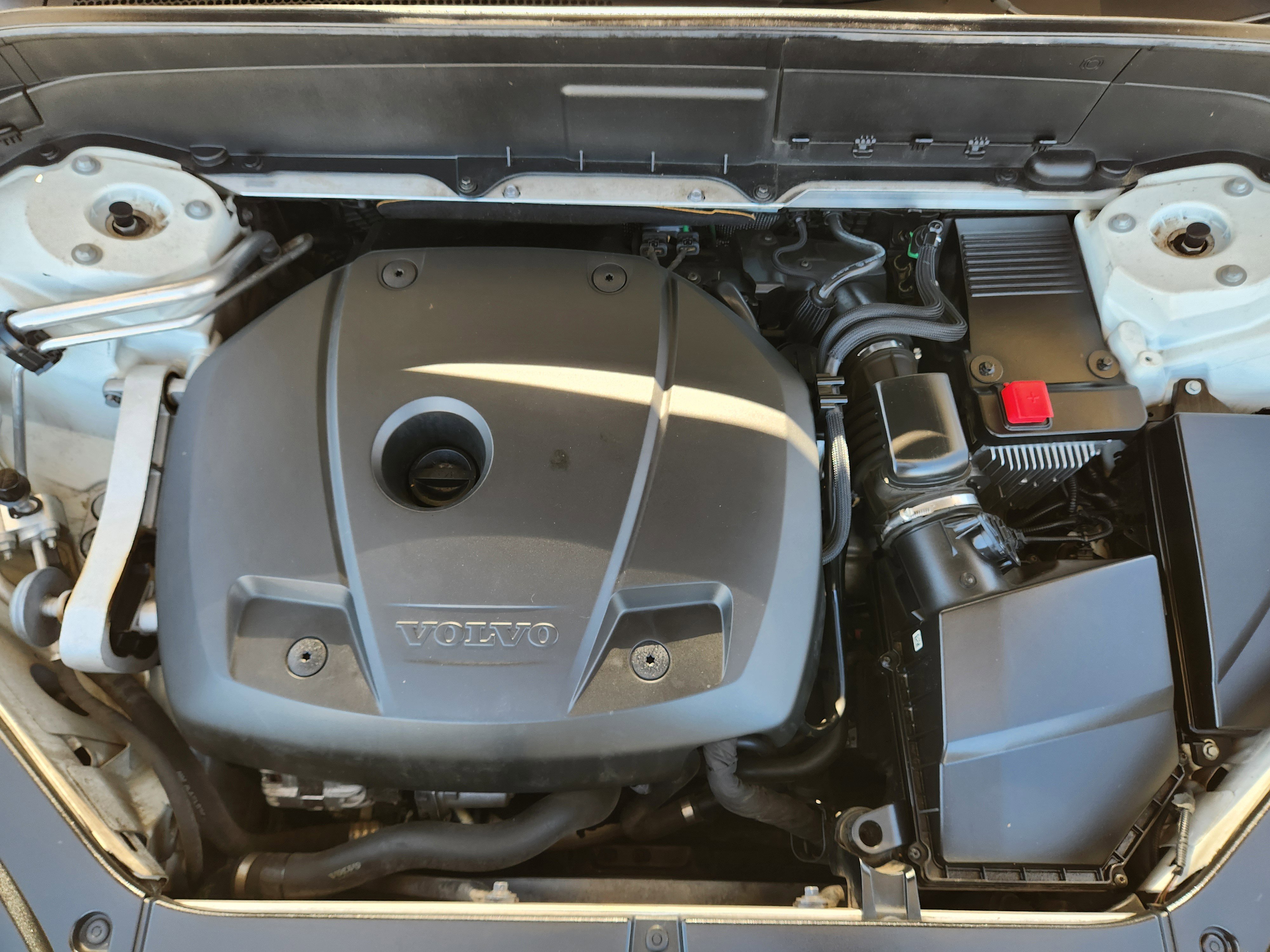 Used 2017 Volvo XC90 T6 Momentum w/ Vision Package image 39