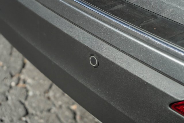 Used 2024 Ford Explorer Limited image 12