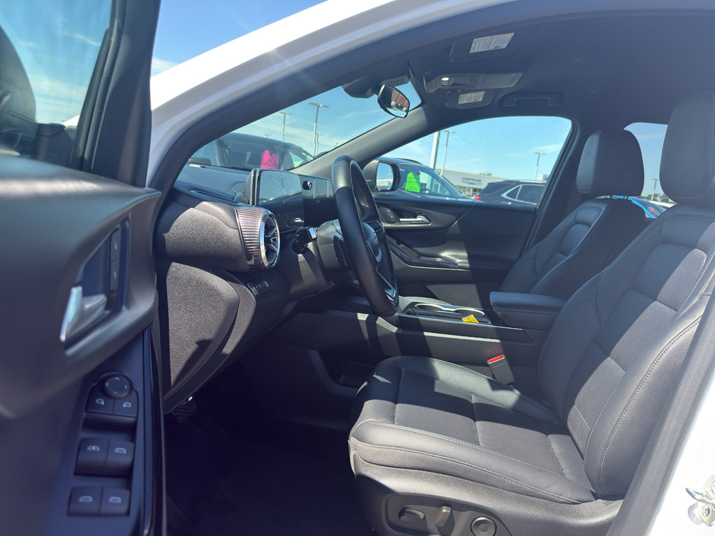 Certified 2025 Chevrolet Equinox LT w/ Convenience Package II AWD/4WD image 11