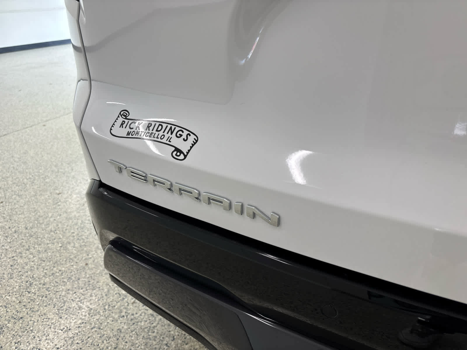 Used 2026 GMC Terrain AT4 image 11