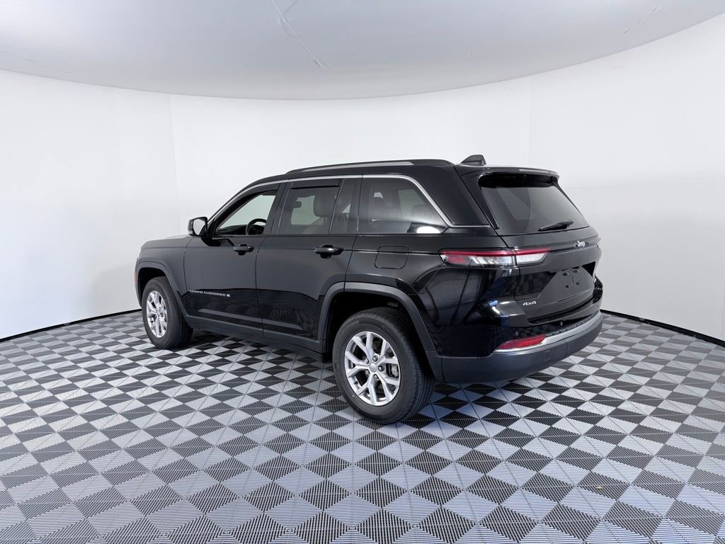 Used 2022 Jeep Grand Cherokee Limited image 8