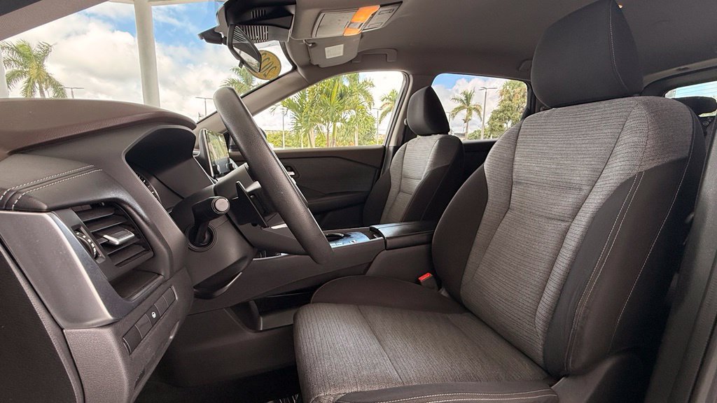 Used 2023 Nissan Rogue SV FWD image 4