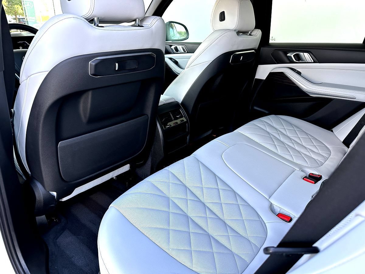 Certified 2024 BMW X5 sDrive40i w/ Parking Assistance Package RWD image 19