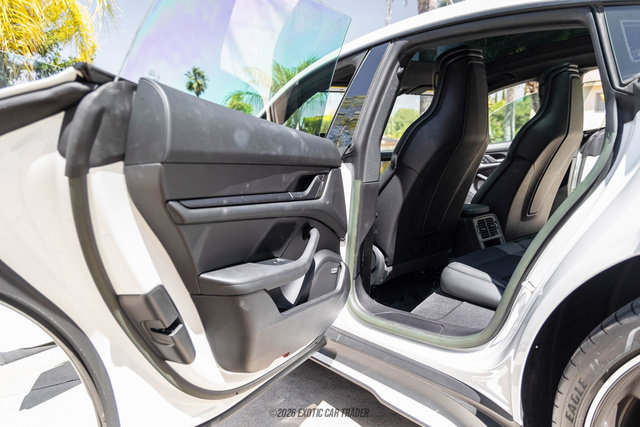 Used 2023 Porsche Taycan RWD image 18