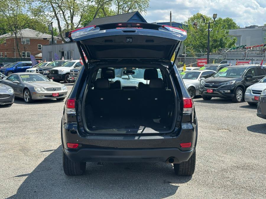 Used 2020 Jeep Grand Cherokee Laredo w/ Quick Order Package 2BN North AWD/4WD image 35