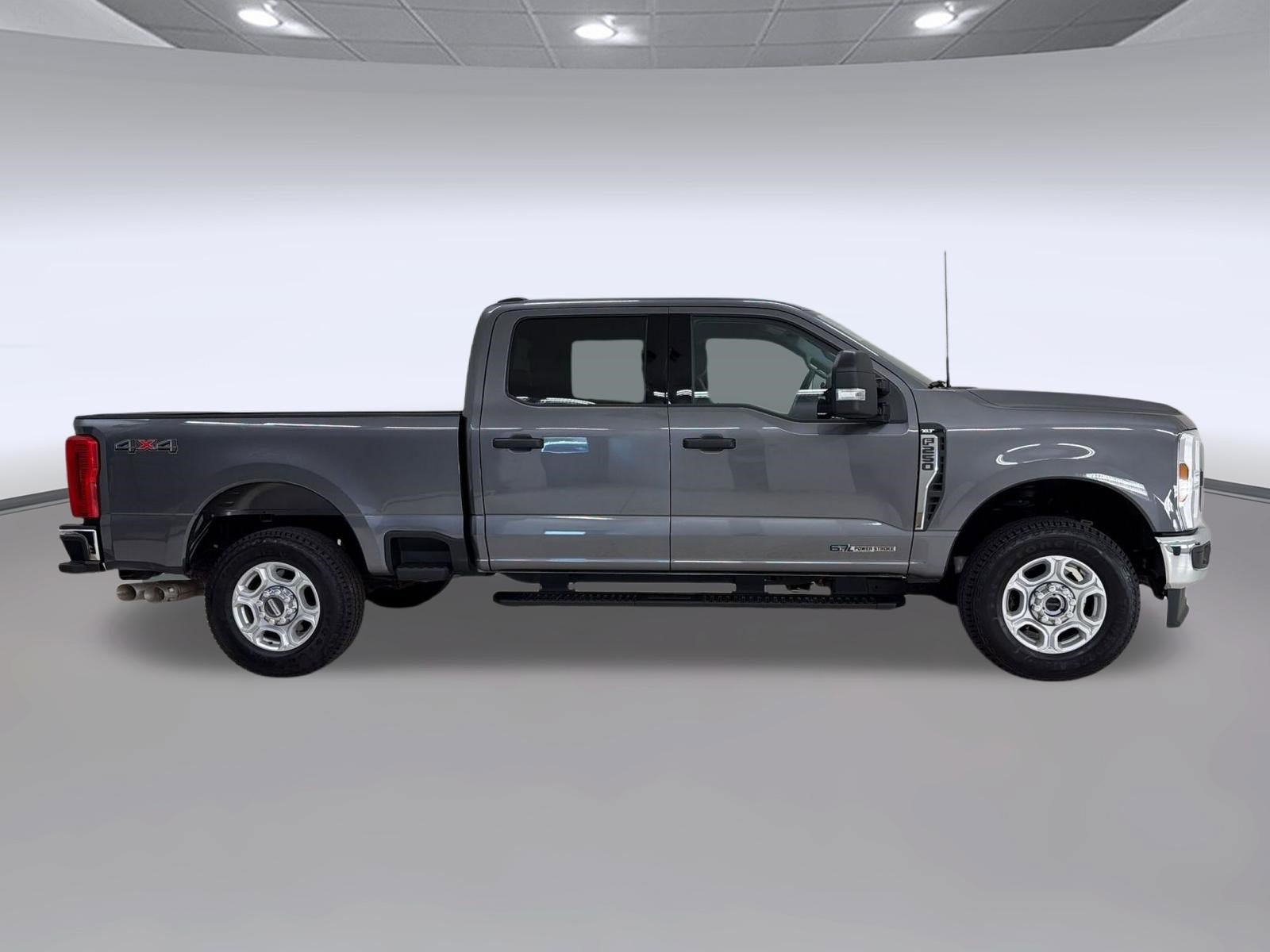 Used 2025 Ford F250 XLT AWD/4WD image 8