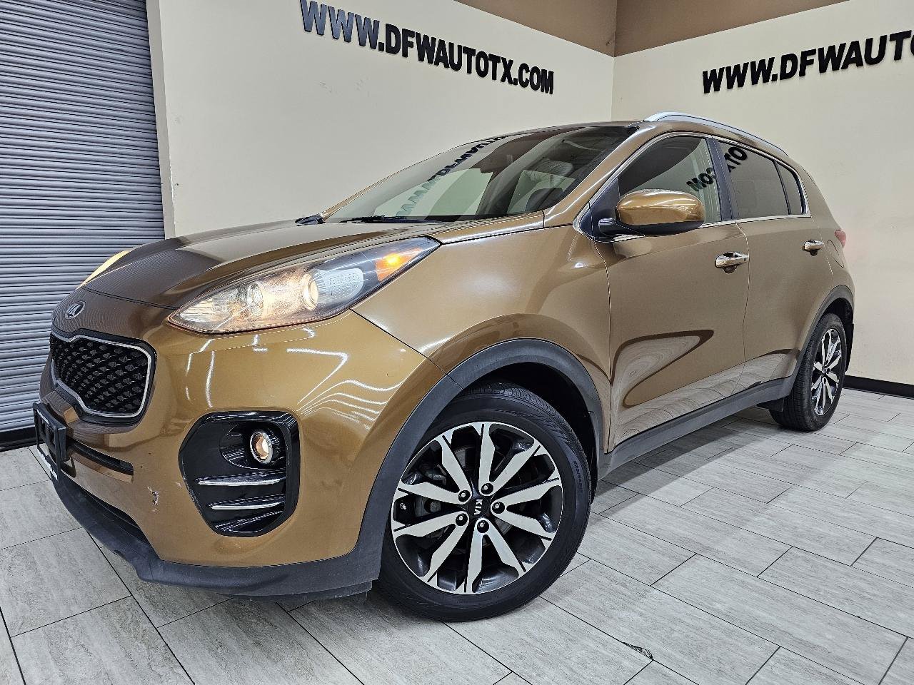 Used 2017 Kia Sportage EX FWD image 2