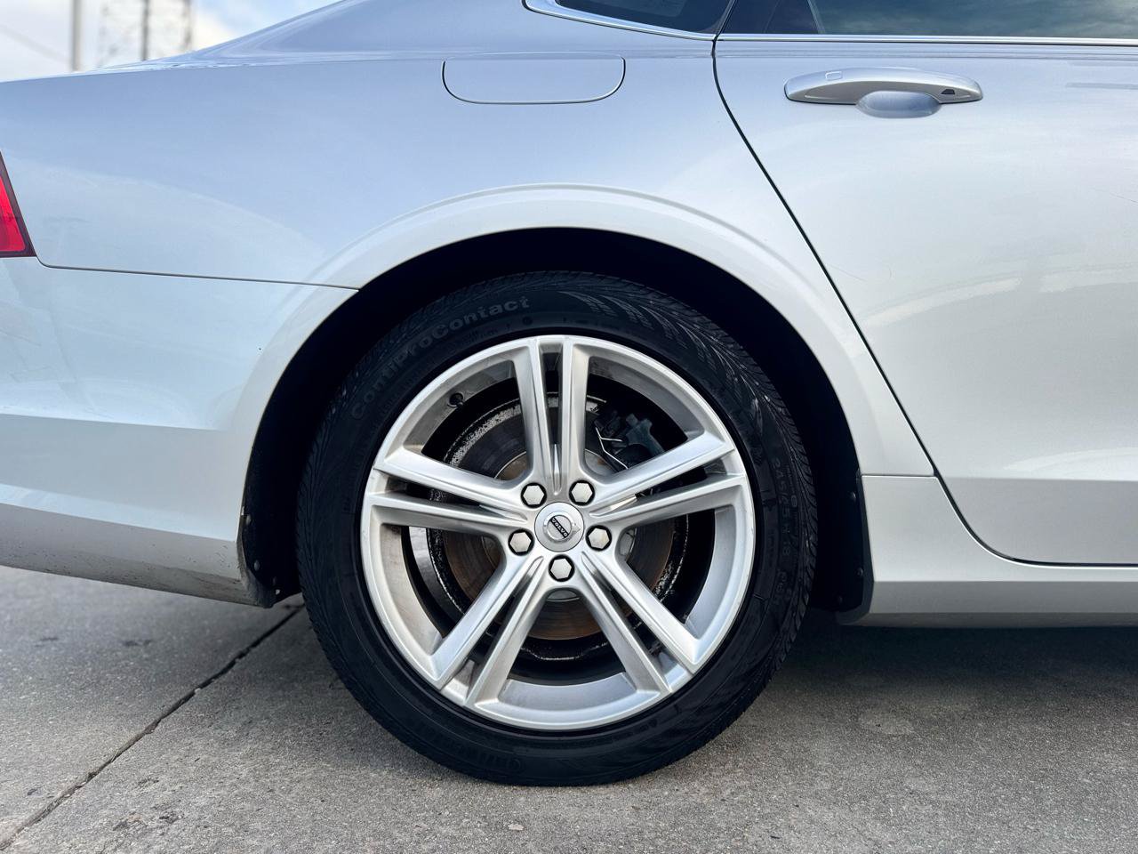 Used 2018 Volvo S90 T5 Momentum w/ Convenience Package AWD/4WD image 27