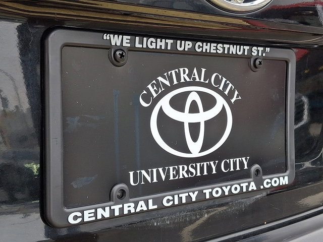 Used 2014 Toyota Camry LE FWD image 31