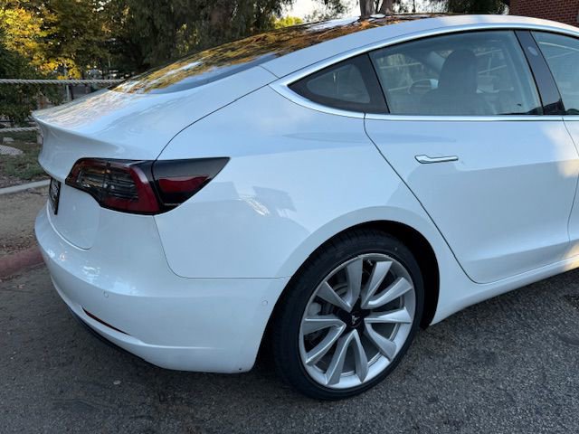 Used 2018 Tesla Model 3 Long Range image 17