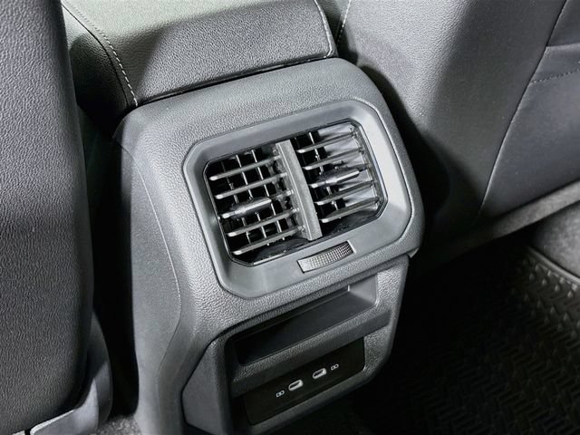 New 2026 Volkswagen Taos SE AWD/4WD image 25
