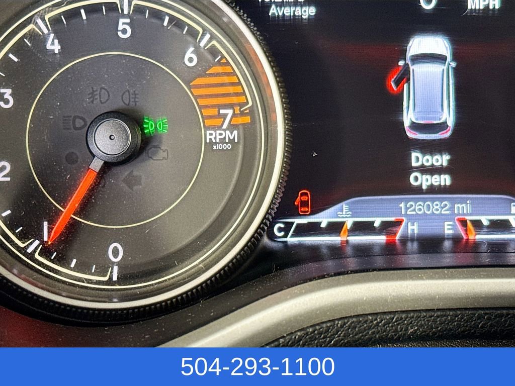 Used 2017 Jeep Cherokee Limited image 12