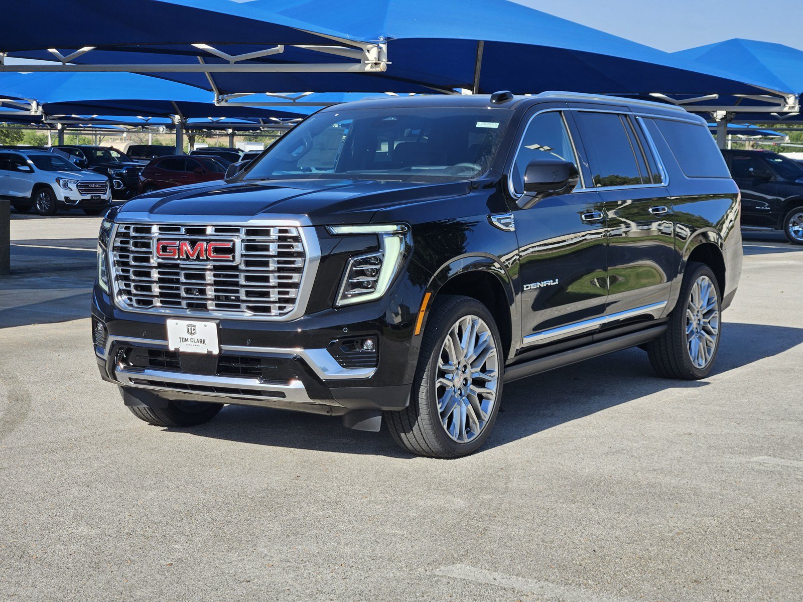 New 2026 GMC Yukon XL Denali w/ Denali Reserve Package AWD/4WD video 2