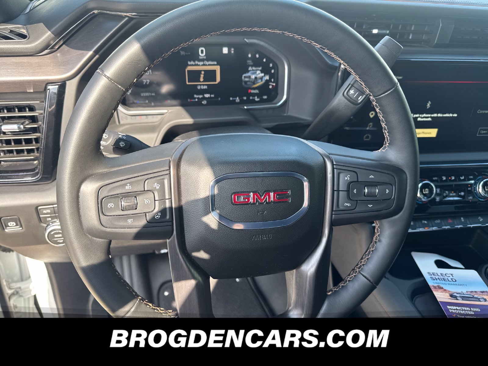 Used 2026 GMC Sierra 3500 AT4 AWD/4WD image 4