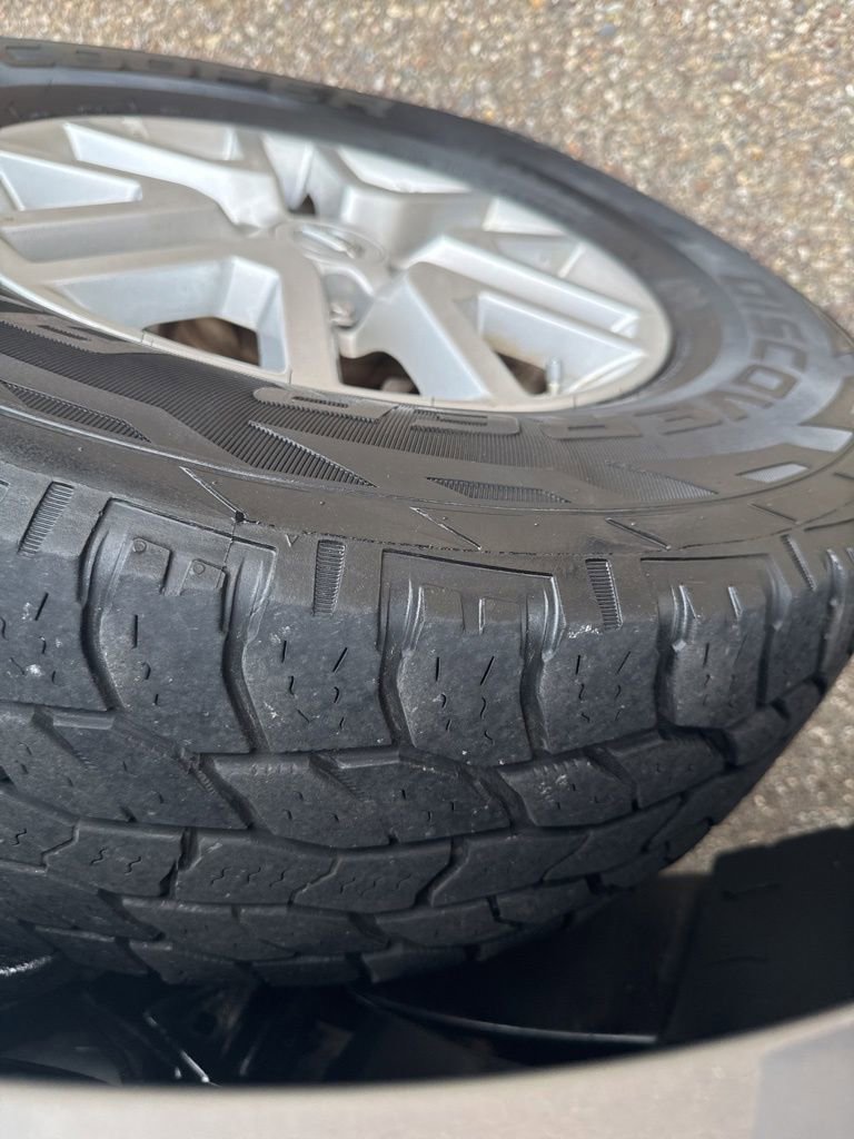 Used 2019 Nissan Frontier SV AWD/4WD image 9