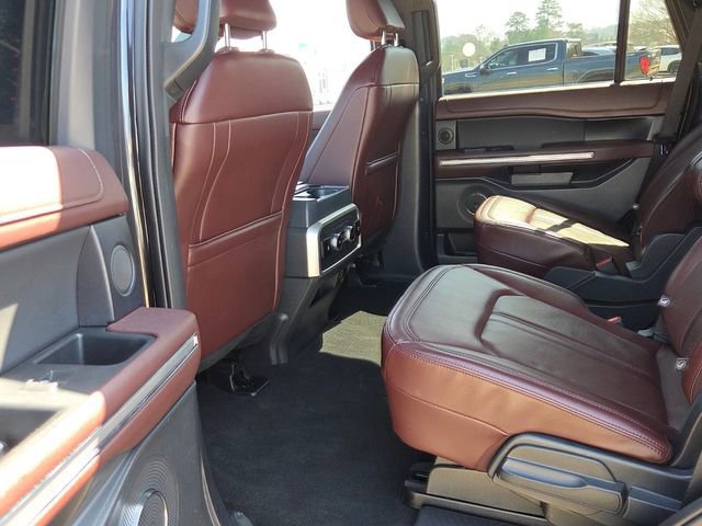 Used 2024 Ford Expedition Limited image 7