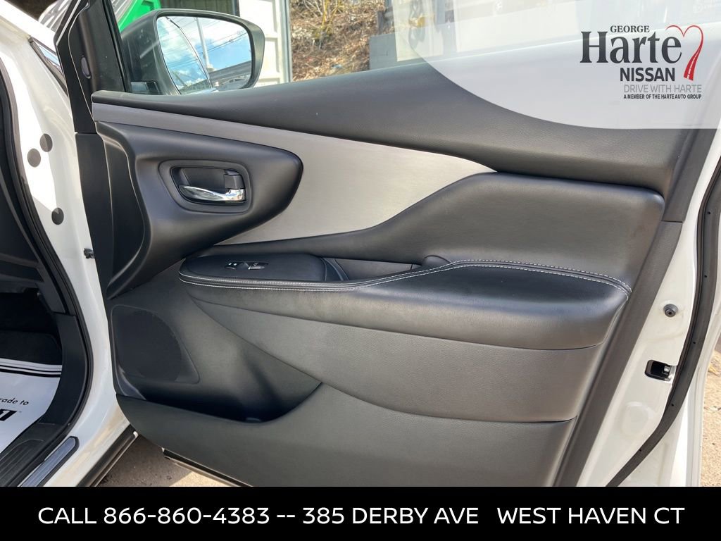 Used 2019 Nissan Murano SL image 16