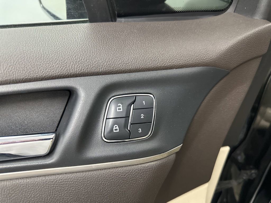 Used 2015 Lincoln MKC AWD w/ Equipment Group 102A Reserve image 14