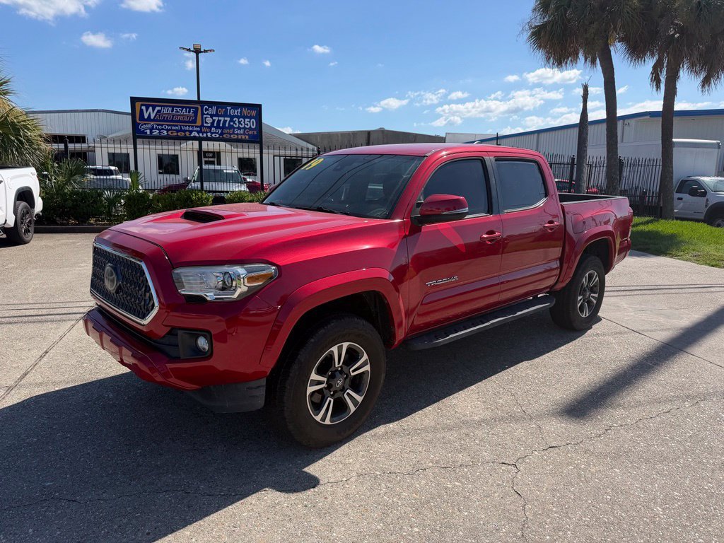 Used 2019 Toyota Tacoma TRD Sport RWD image 2