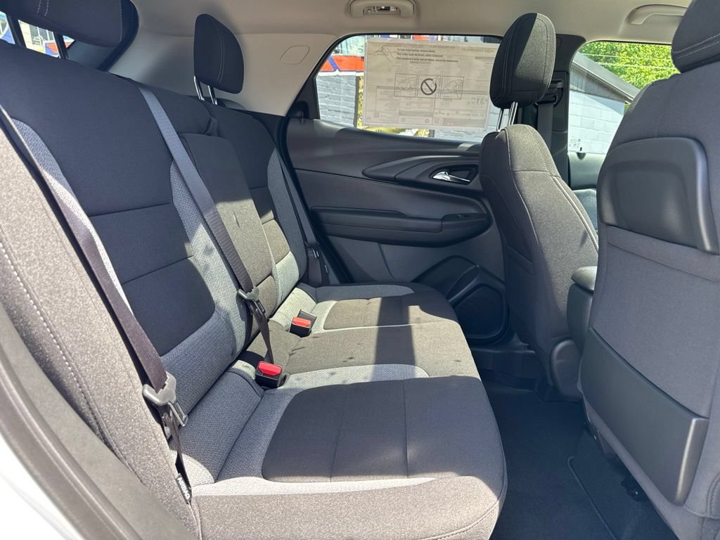 New 2026 Chevrolet TrailBlazer LT w/ Convenience Package FWD image 12