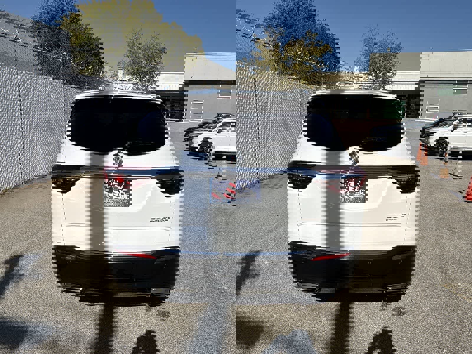 Used 2019 Buick Enclave Essence image 5