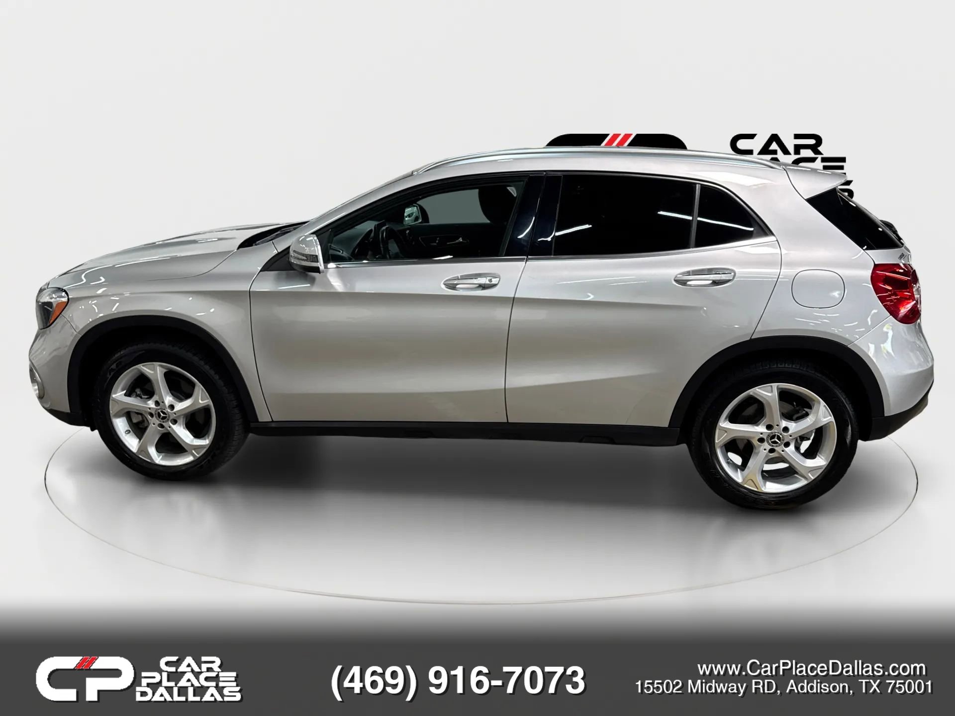 Used 2018 Mercedes-Benz GLA 250 4MATIC w/ Premium Package image 8