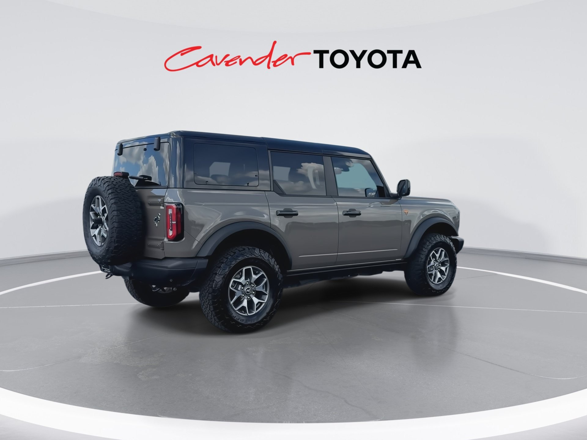 Used 2025 Ford Bronco Badlands AWD/4WD image 8