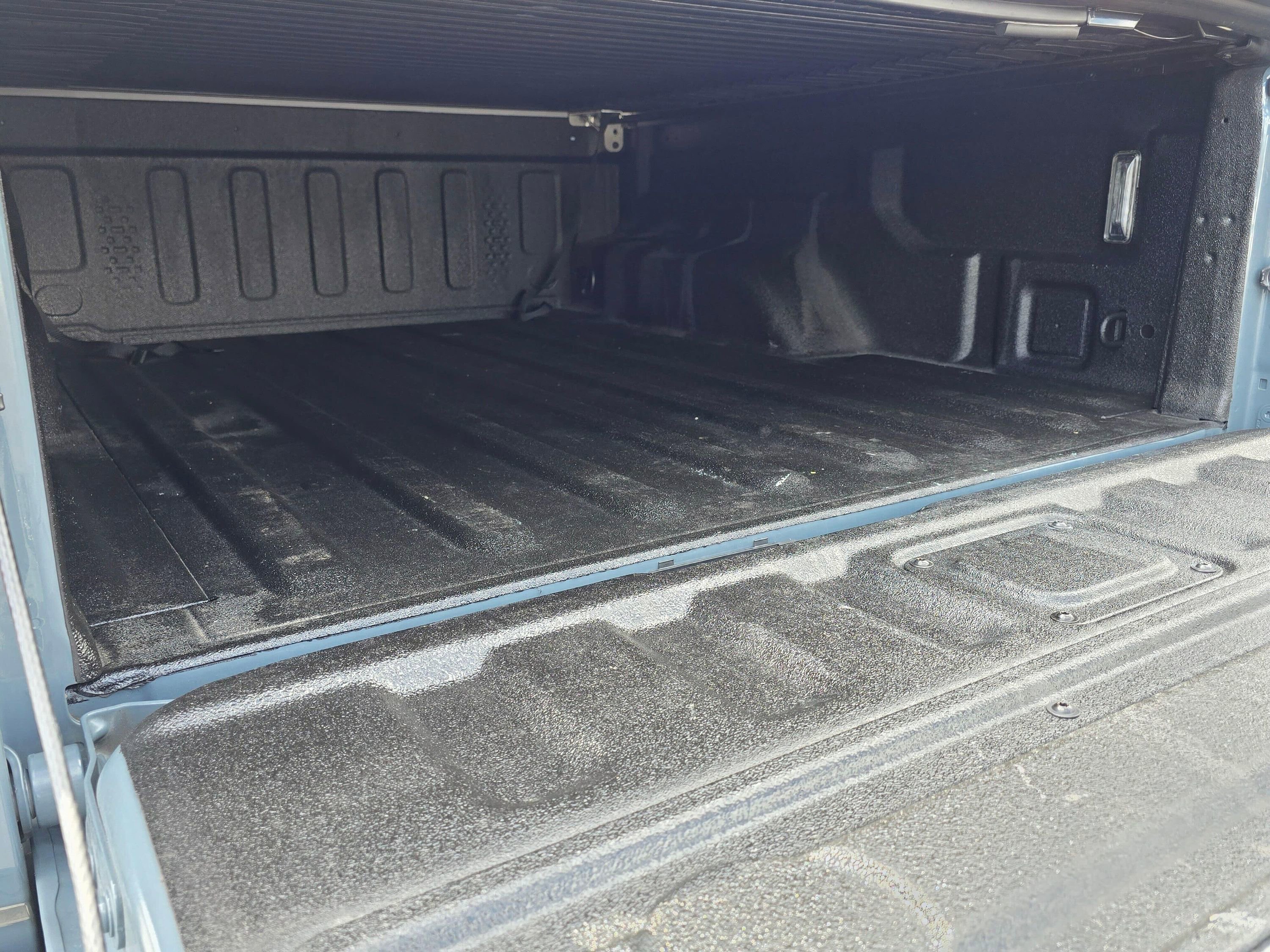 Used 2024 Jeep Gladiator Mojave w/ Convenience Group image 21