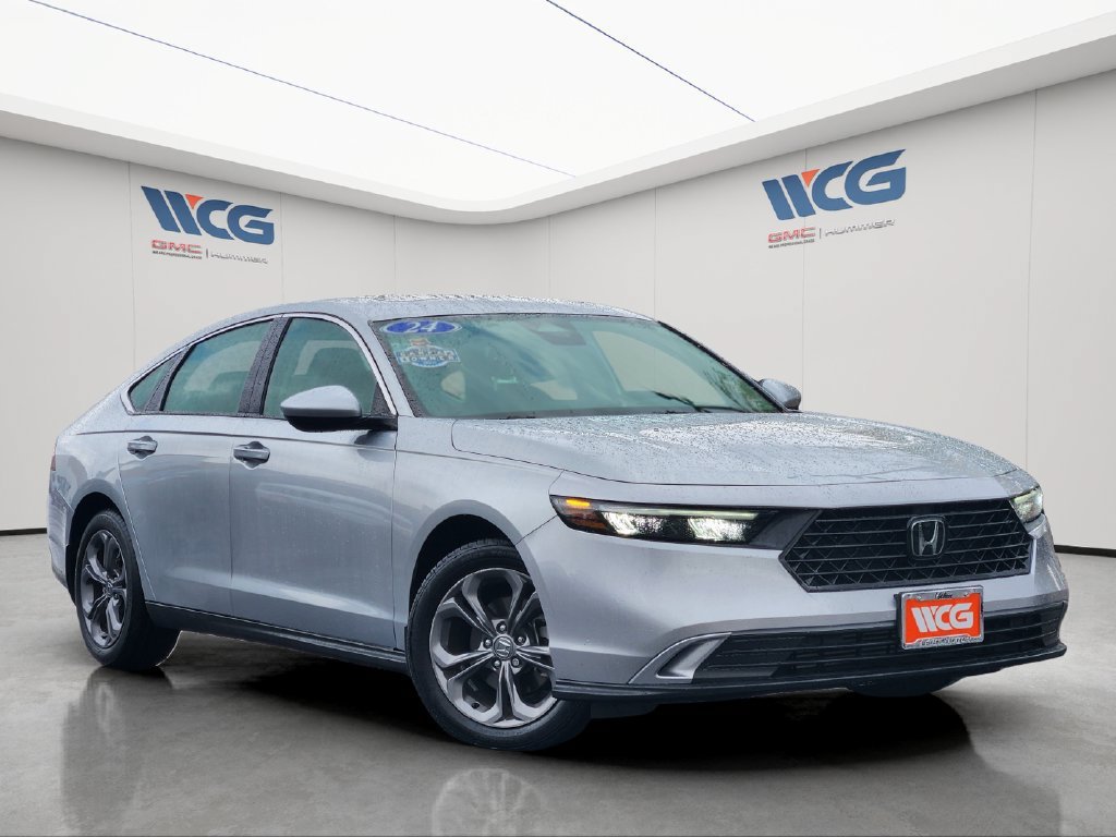 Used 2024 Honda Accord EX image 2