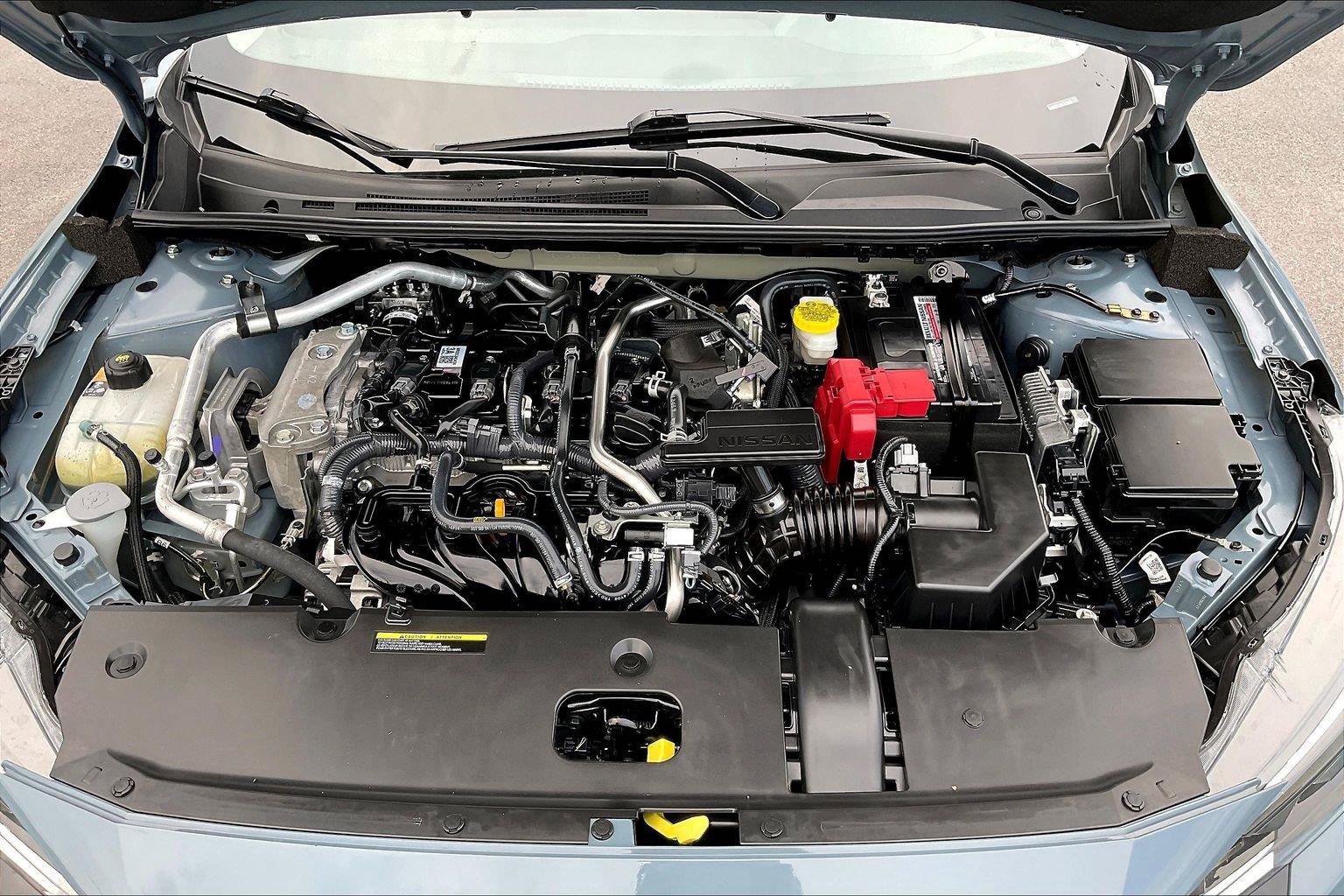 Used 2025 Nissan Sentra SR FWD image 11