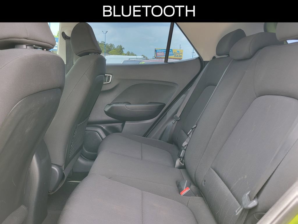 Used 2023 Hyundai Venue SE FWD image 10