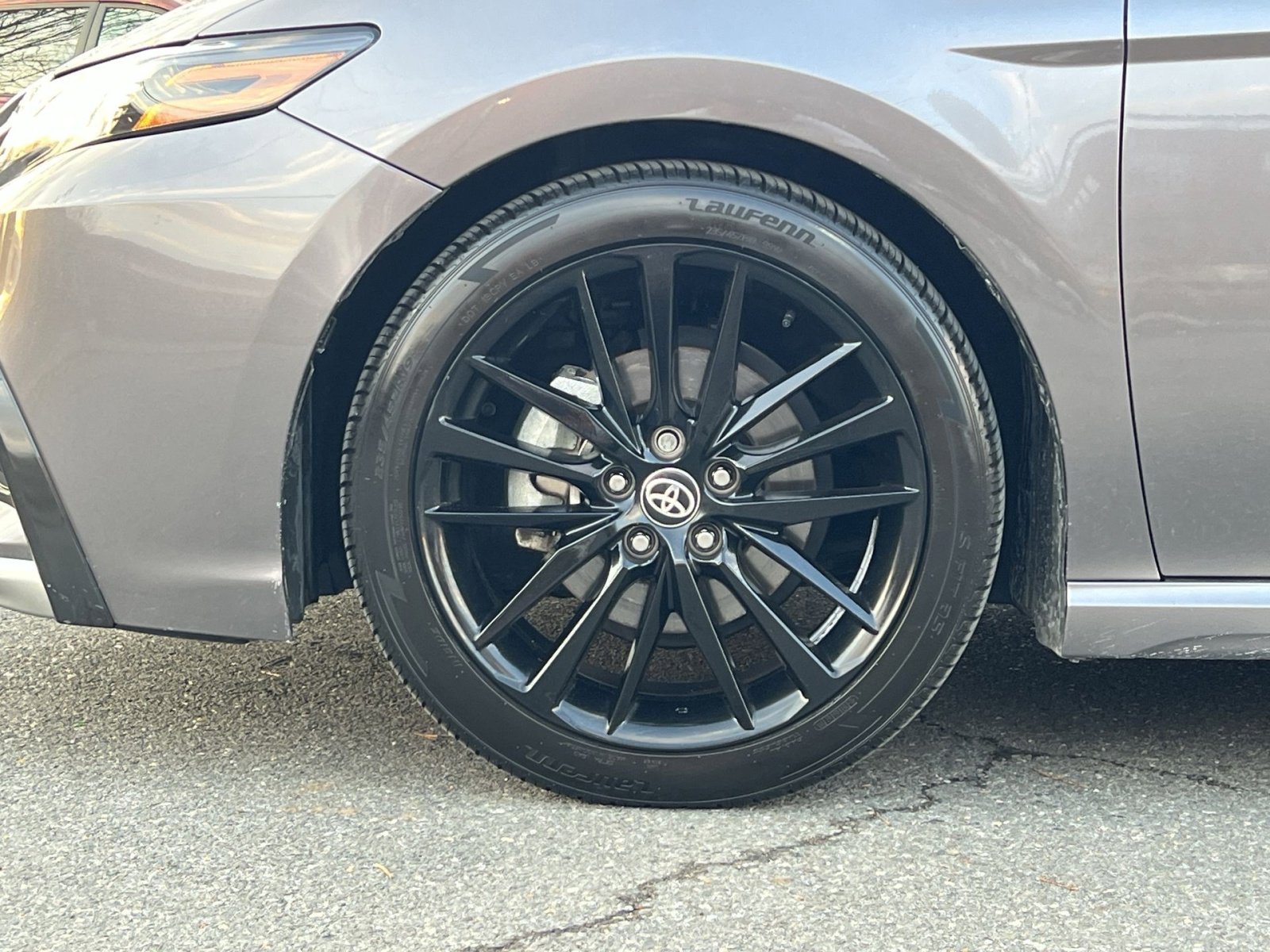 Used 2024 Toyota Camry XSE w/ Navigation Package image 10