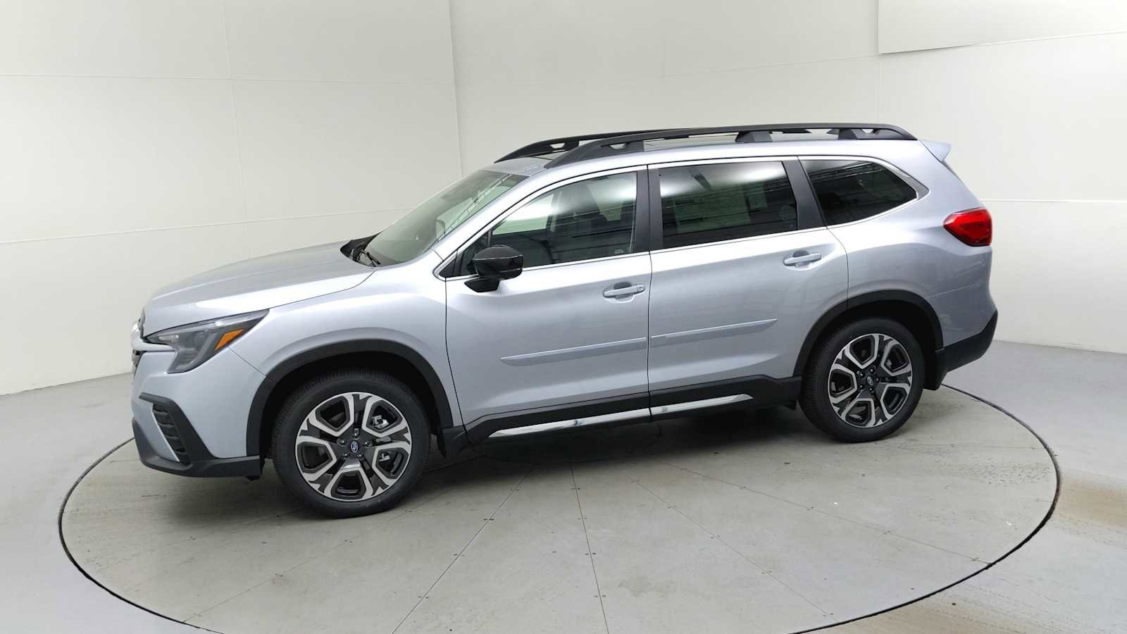 New 2025 Subaru Ascent Limited image 5