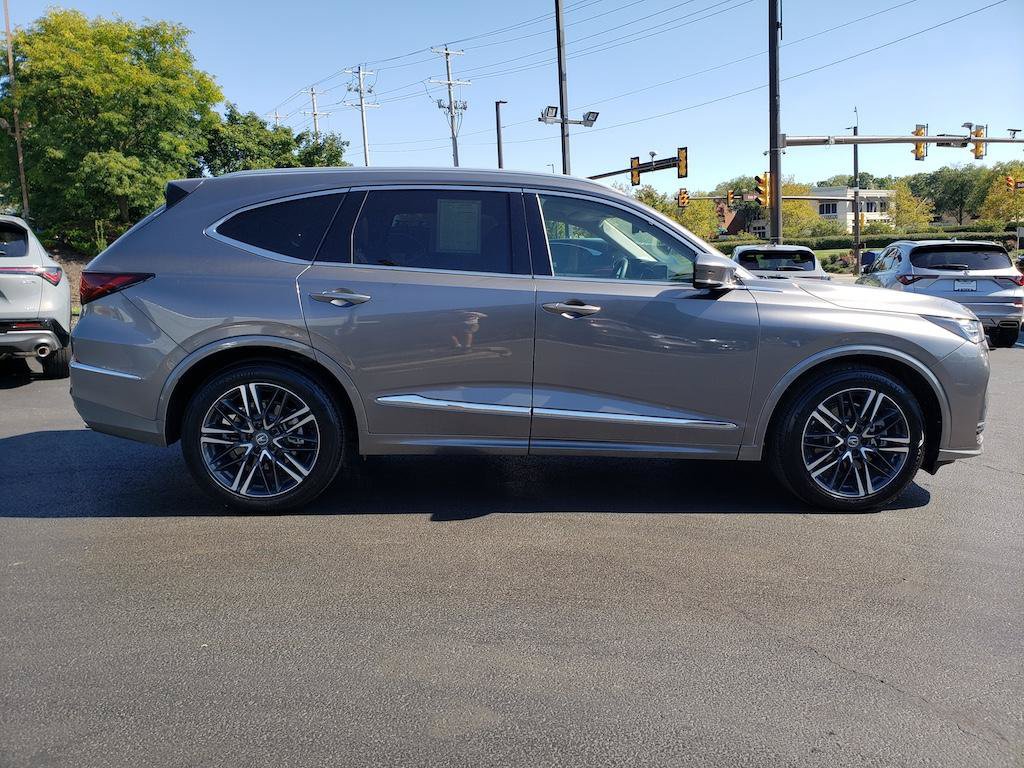 Certified 2026 Acura MDX w/ Advance Package AWD/4WD image 10