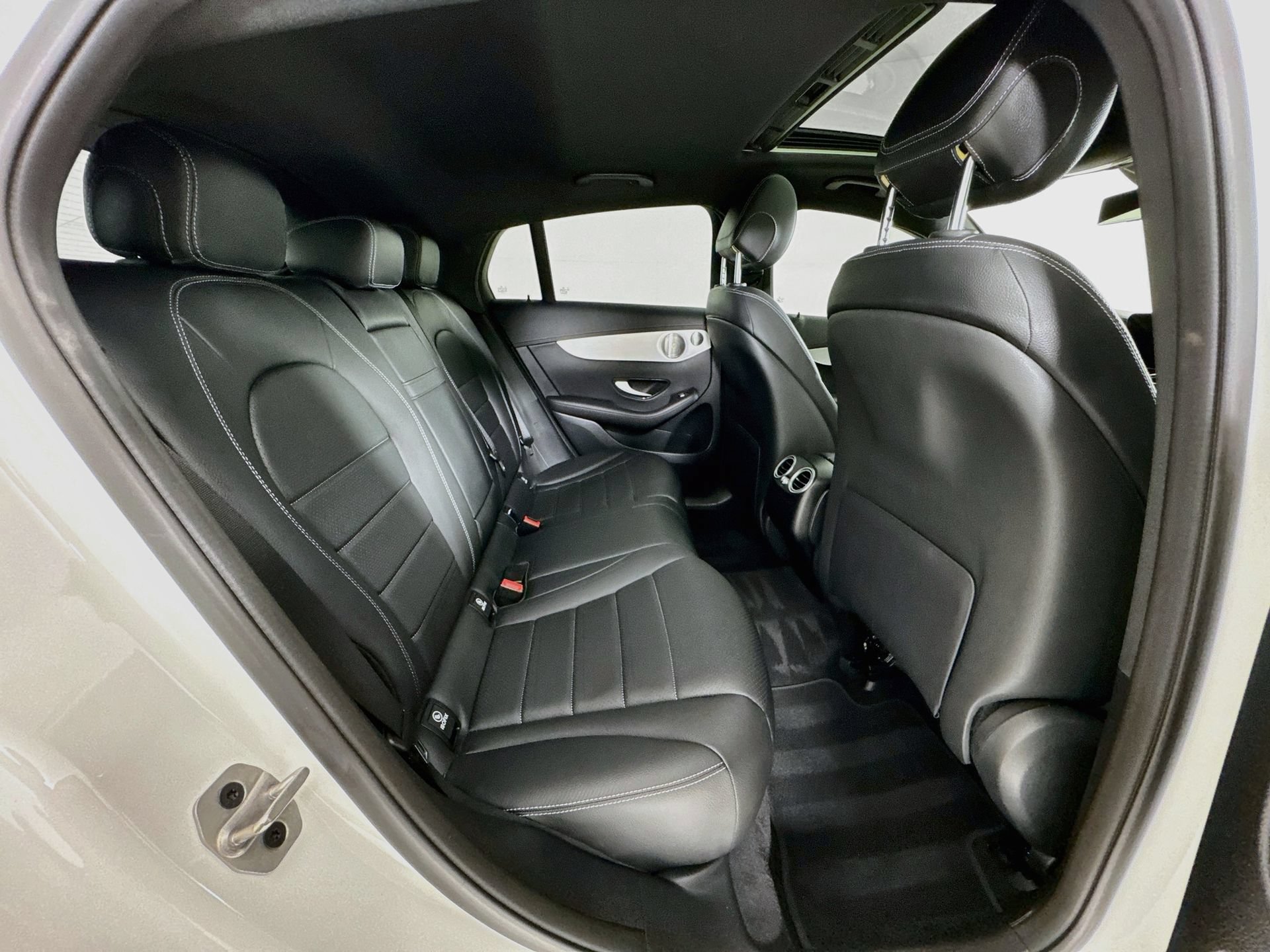 Certified 2023 Mercedes-Benz GLC 300 4MATIC Coupe image 29